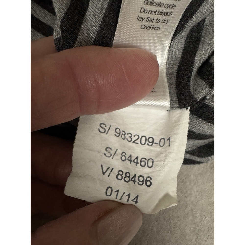 Athleta Women's Striped Tee Dress in Charcoal Heather Size Small #983209 - Picture 8 of 9
